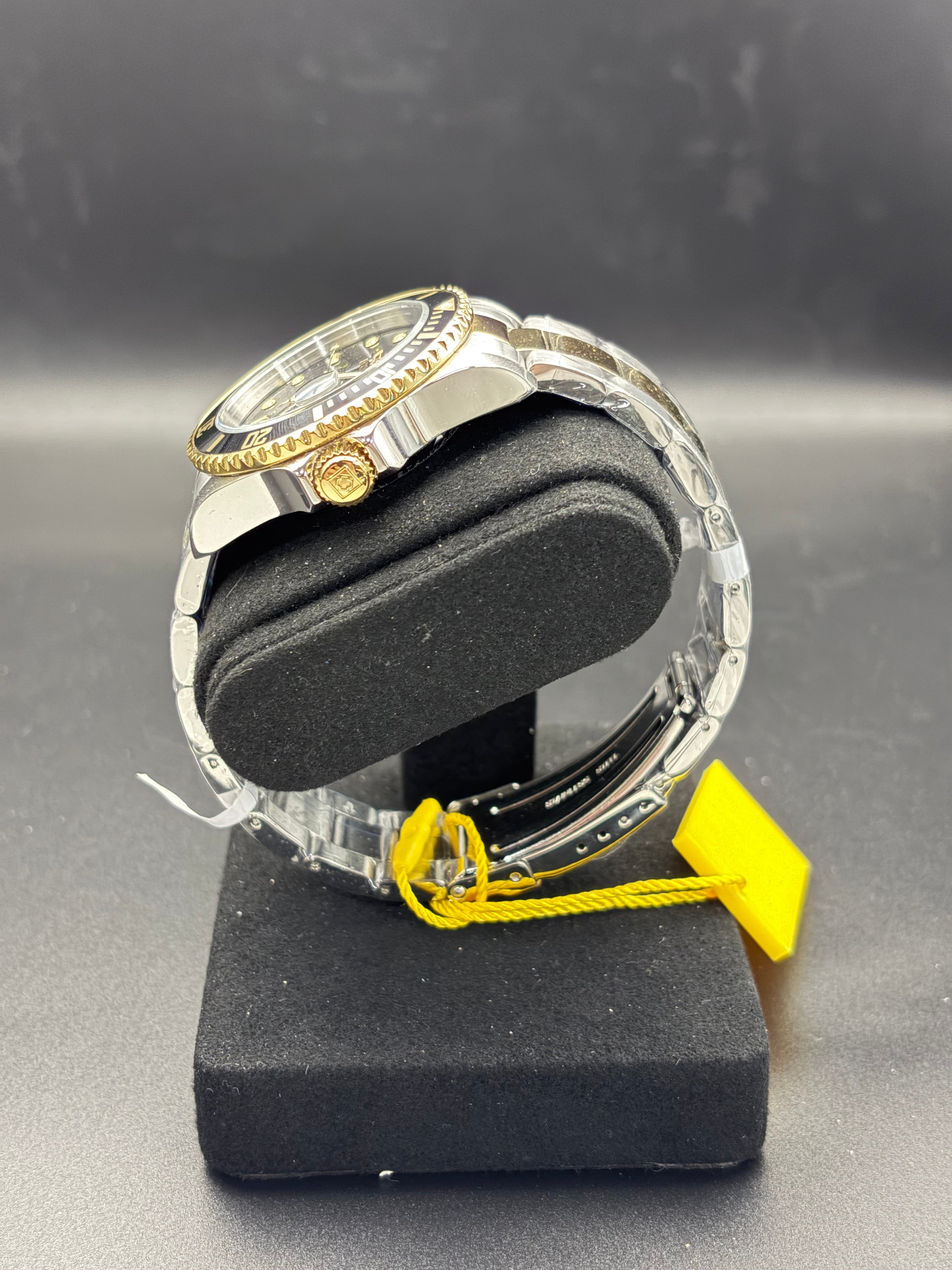 Invicta Pro Diver 8927OB Automatic NH35A Two Tone 40mm Watch NEW/UNWORN