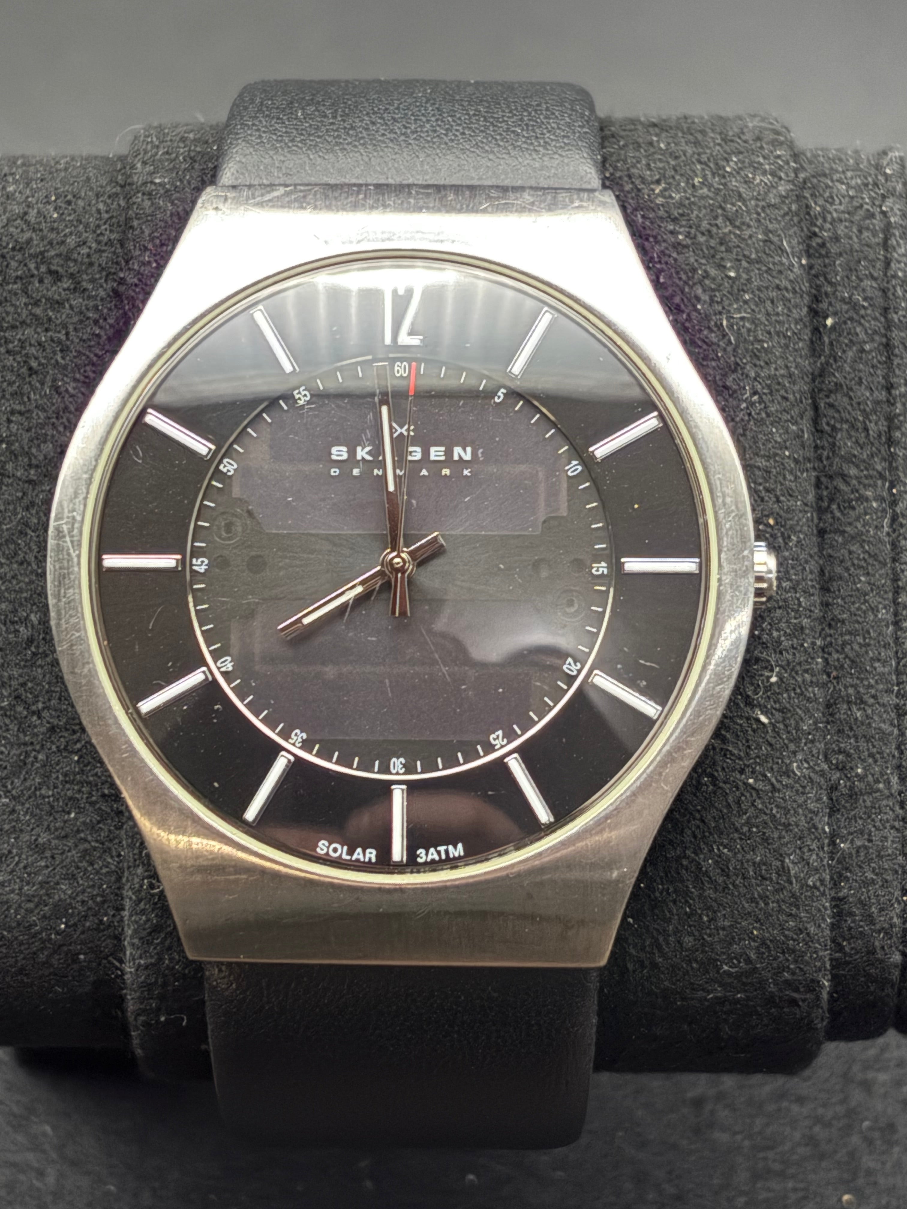 Skagen Denmark 833XLSLB Solar Quartz Men’s Watch Black Dial Leather Strap
