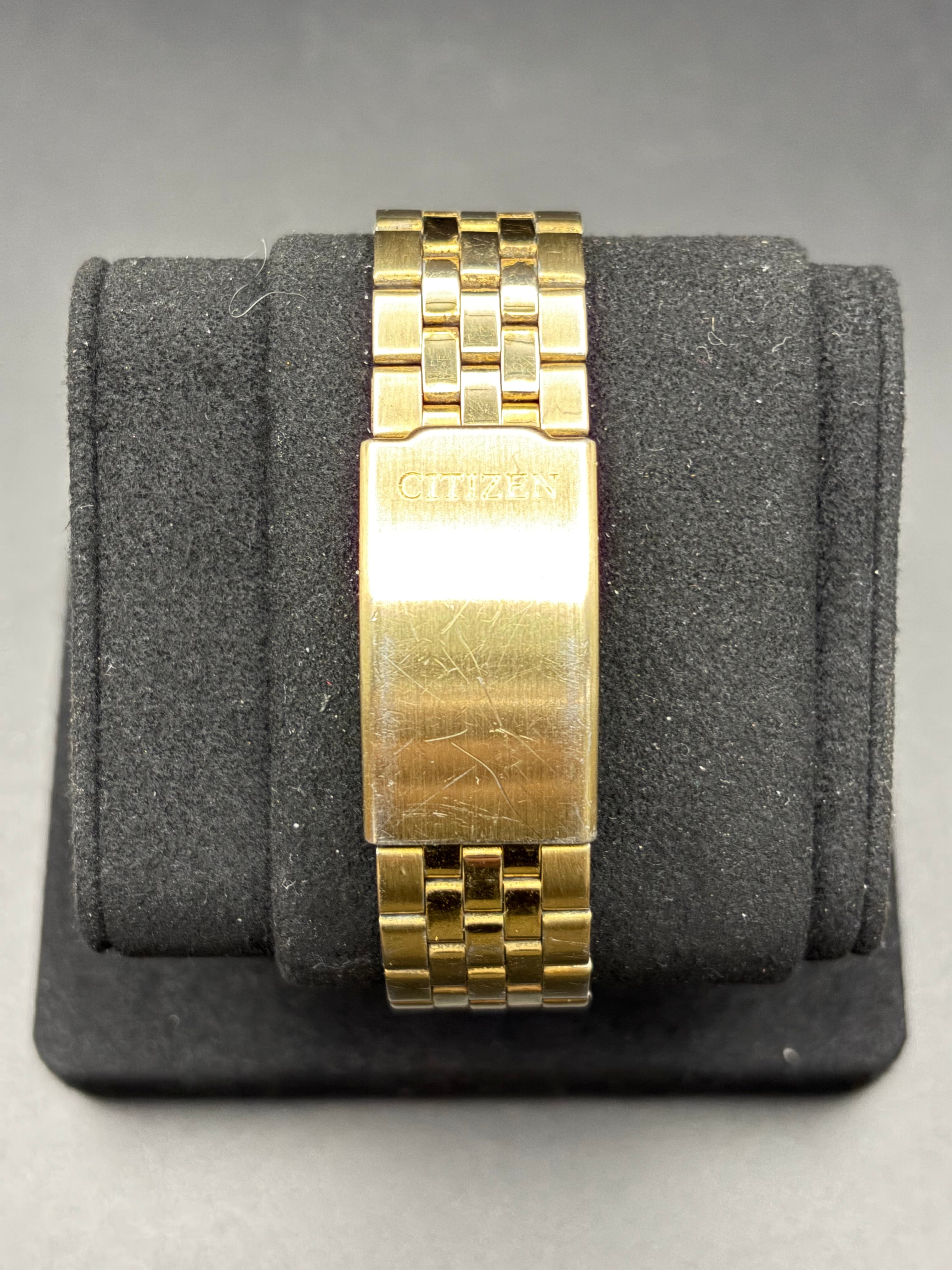 Vintage Citizen CQ Quartz Day-Date Gold Tone Men’s Watch | 6101-R06501 RW