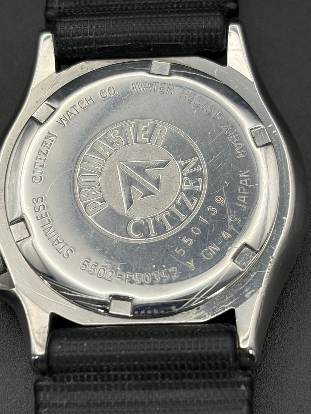 Vintage Citizen Promaster 200M Diver 5502-F50352 Quartz Day Date Japan Watch