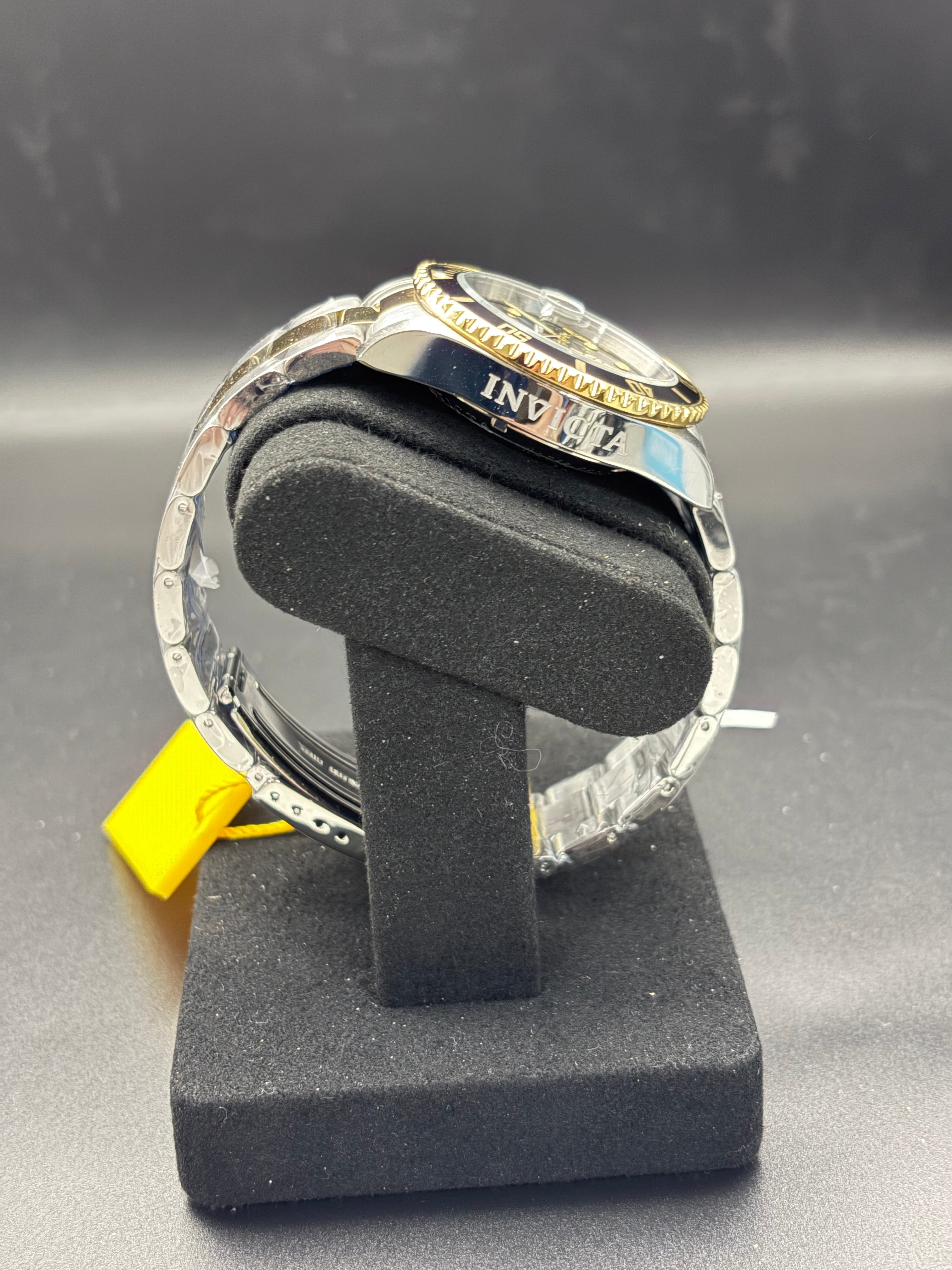 Invicta Pro Diver 8927OB Automatic NH35A Two Tone 40mm Watch NEW/UNWORN