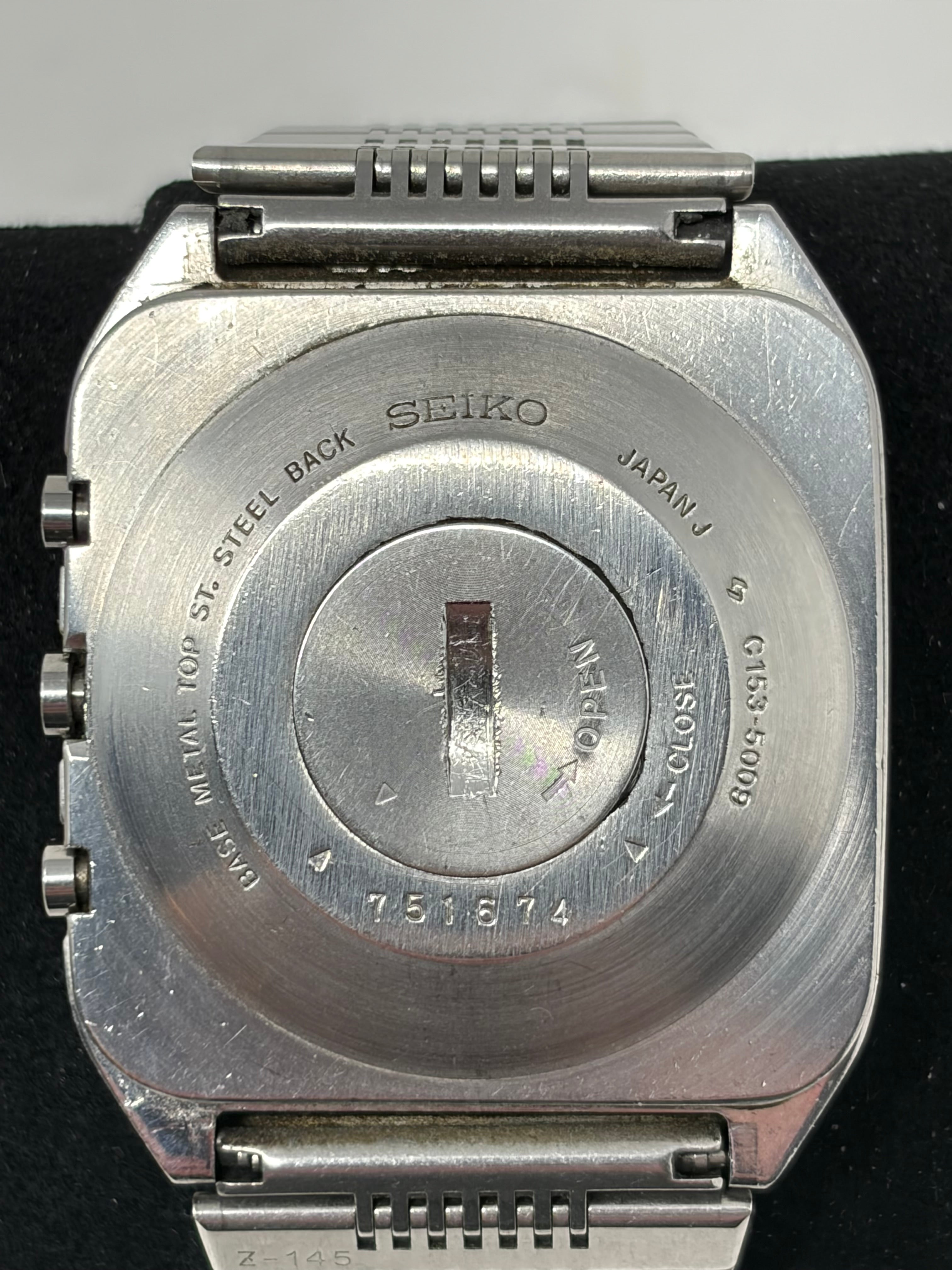 Vintage 1977 Seiko C153-5009 Quartz LC Calculator Watch Runs Original Bracelet