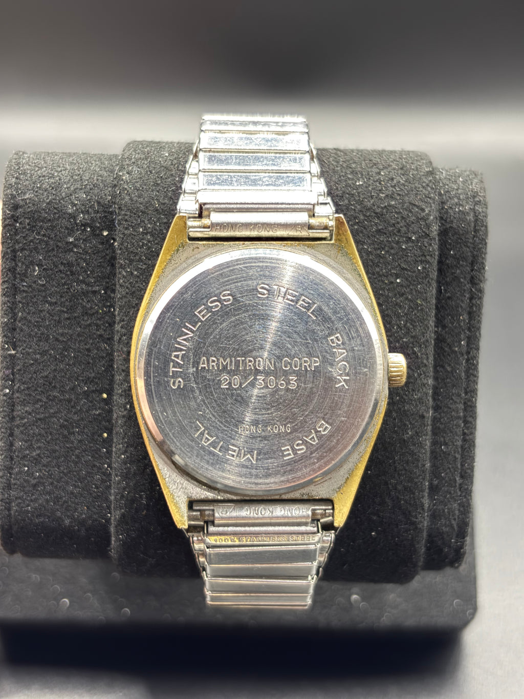 Vintage Armitron 20/3063 Quartz Day-Date Watch Runs Great Integrated Bracelet
