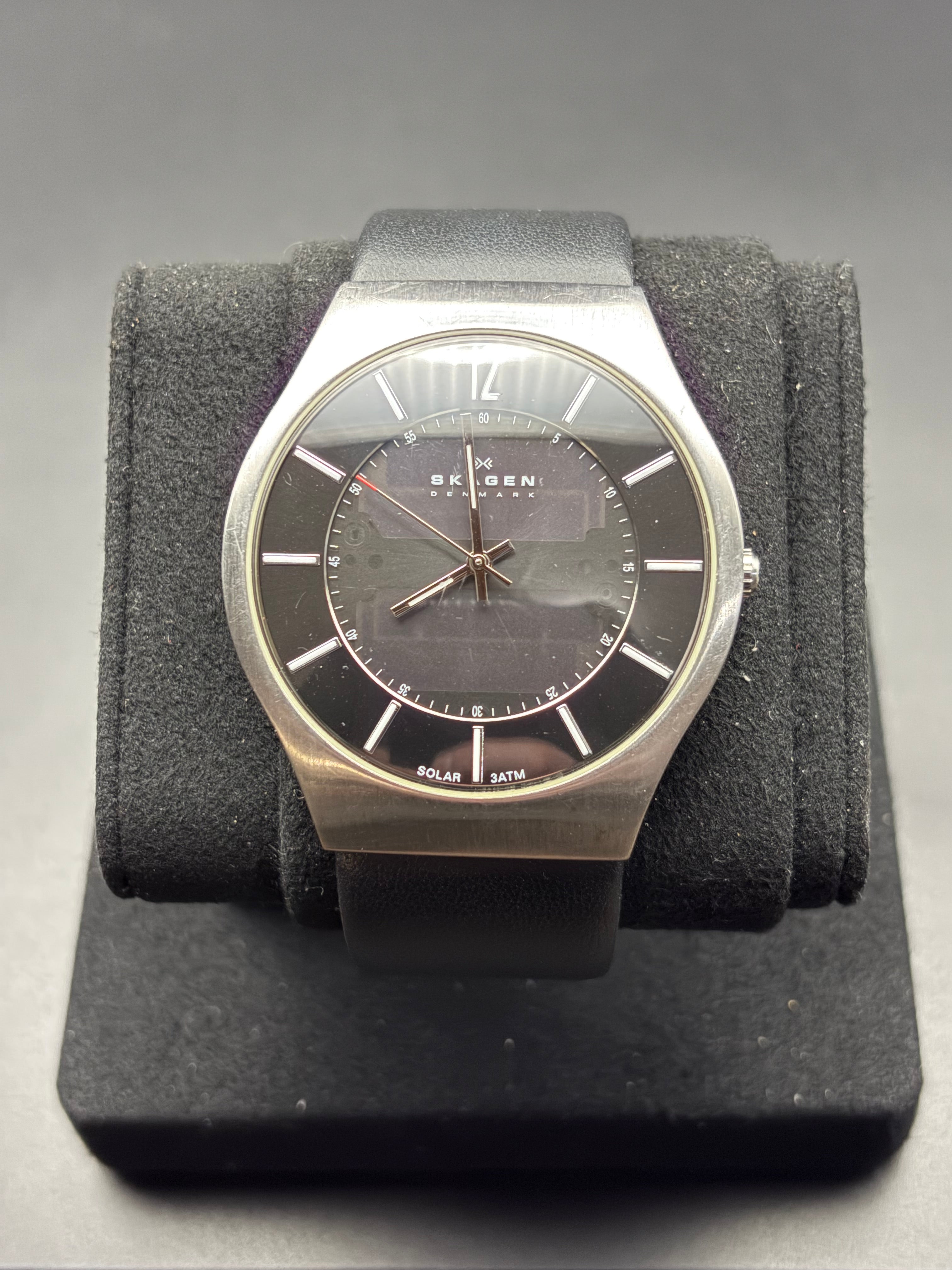 Skagen Denmark 833XLSLB Solar Quartz Men’s Watch Black Dial Leather Strap