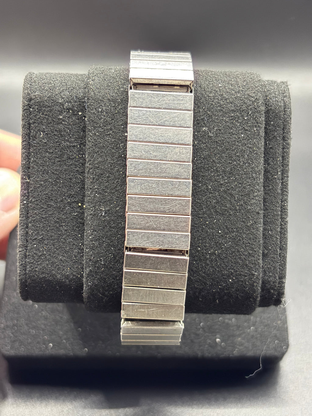 Vintage Armitron 20/3063 Quartz Day-Date Watch Runs Great Integrated Bracelet