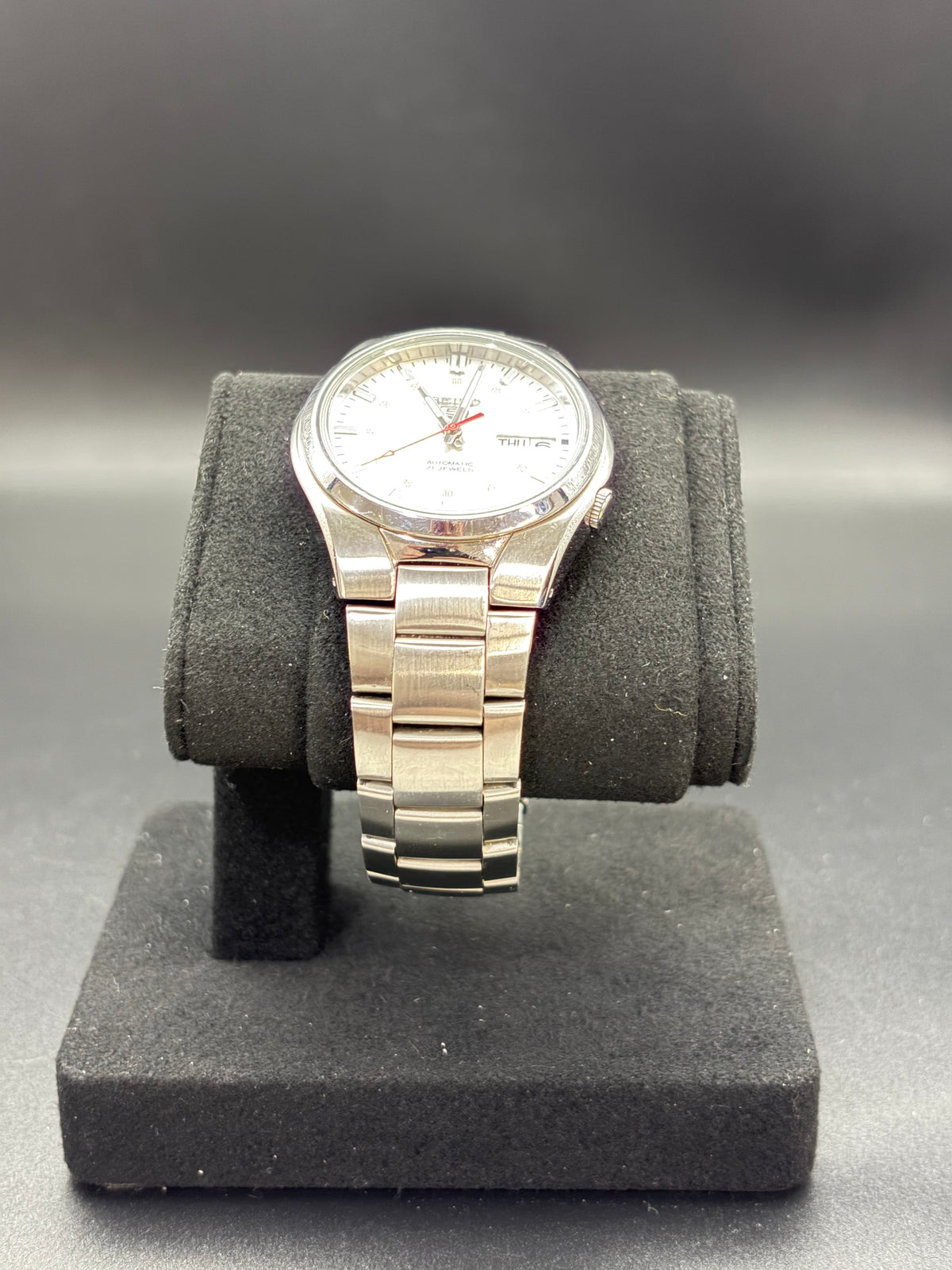 Seiko 5 7S26-02F0 Automatic 21J Silver Dial Day Date Men’s Watch Japan