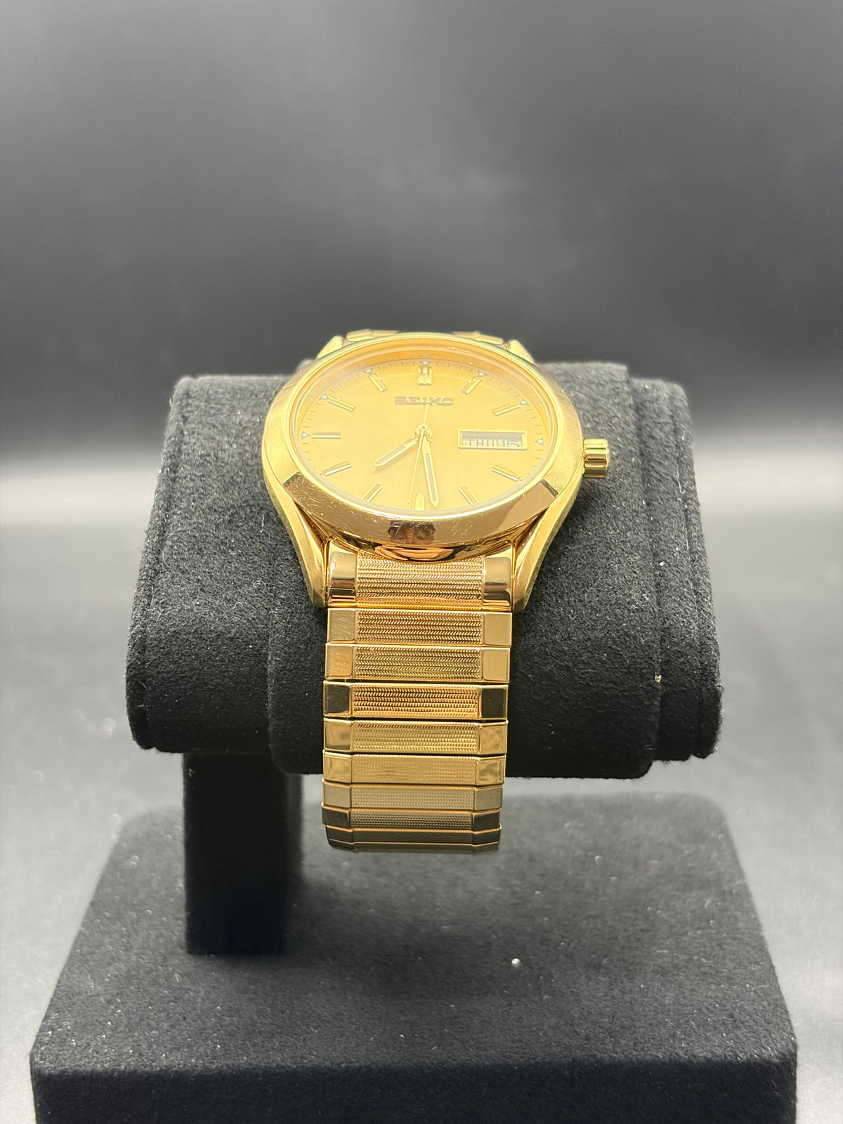 Vintage Seiko 7N43-9070 Gold Tone Quartz Day Date Men’s Dress Watch Bracelet
