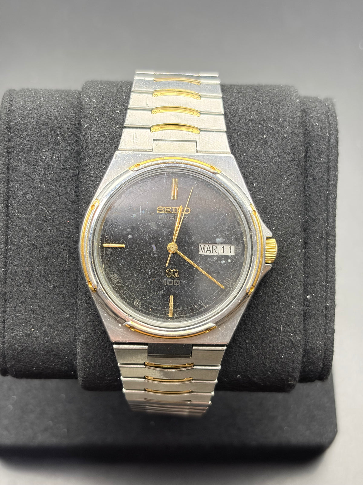 Vintage Seiko SQ 100 6923-7039 Quartz Black Dial Two Tone Day Date Men’s Watch