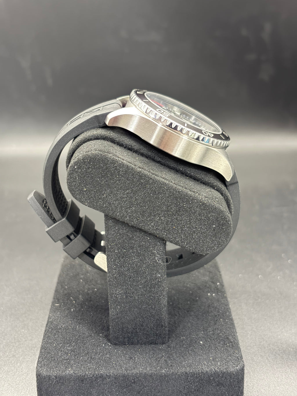 Hamilton Khaki Navy Scuba Auto H823450 40mm Automatic Black Dial Rubber Strap