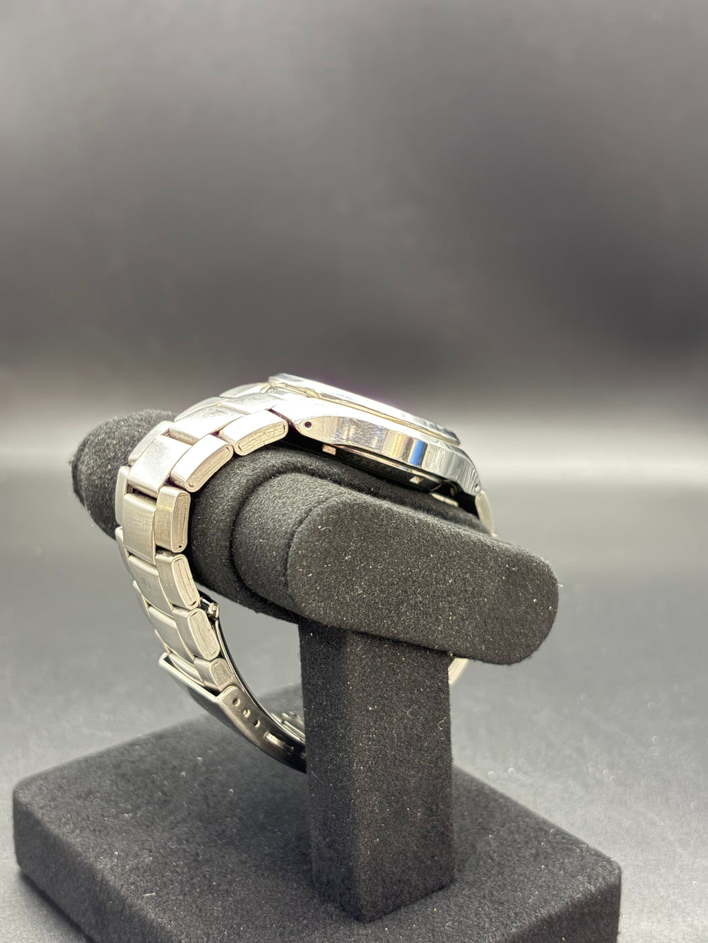 Seiko 5 7S26-02F0 Automatic 21J Silver Dial Day Date Men’s Watch Japan