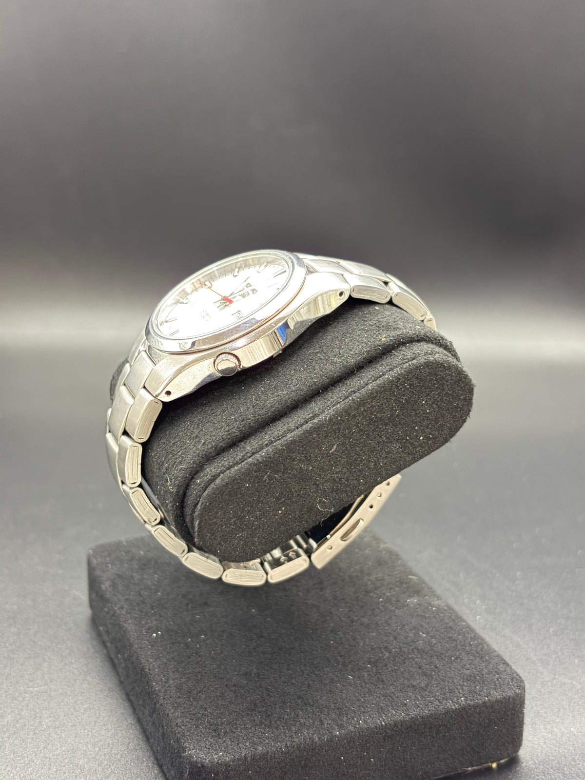 Seiko 5 7S26-02F0 Automatic 21J Silver Dial Day Date Men’s Watch Japan