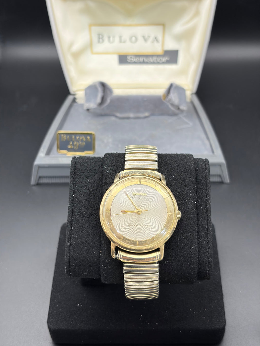Vintage 1955 Bulova Senator 23 Jewel Self Winding Watch Box Speidel Runs