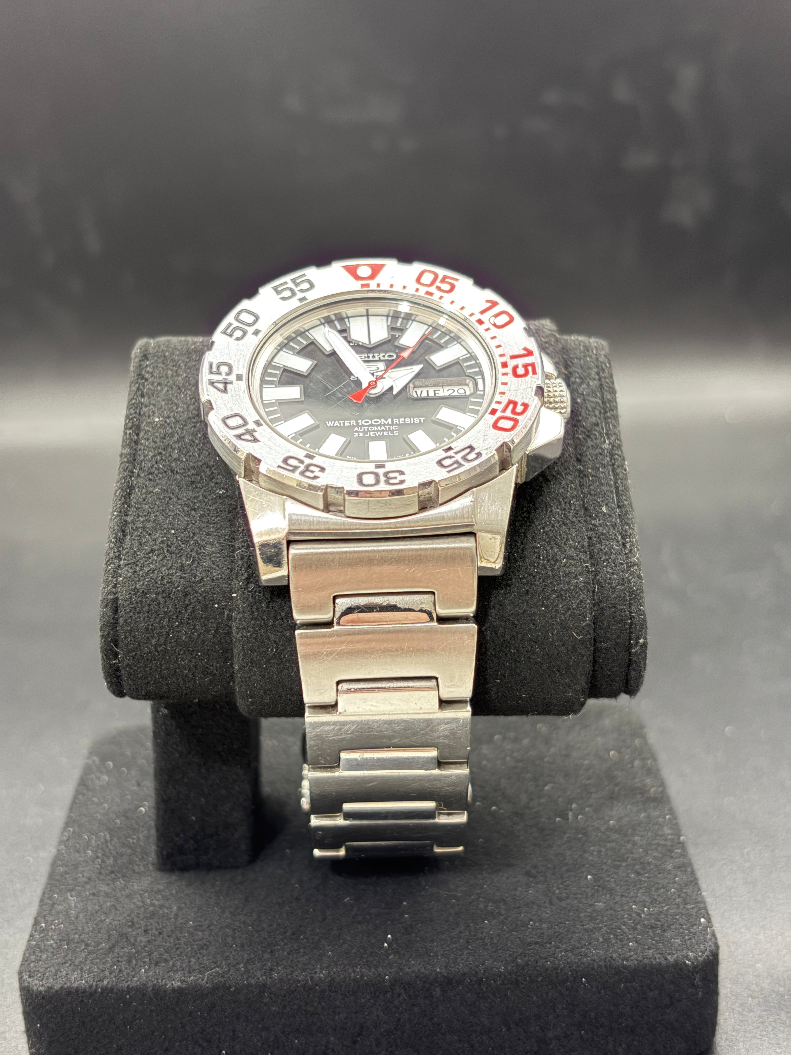 Seiko 5 Sports Baby Monster 7S36-03D0 Automatic 23J Black Red 100M