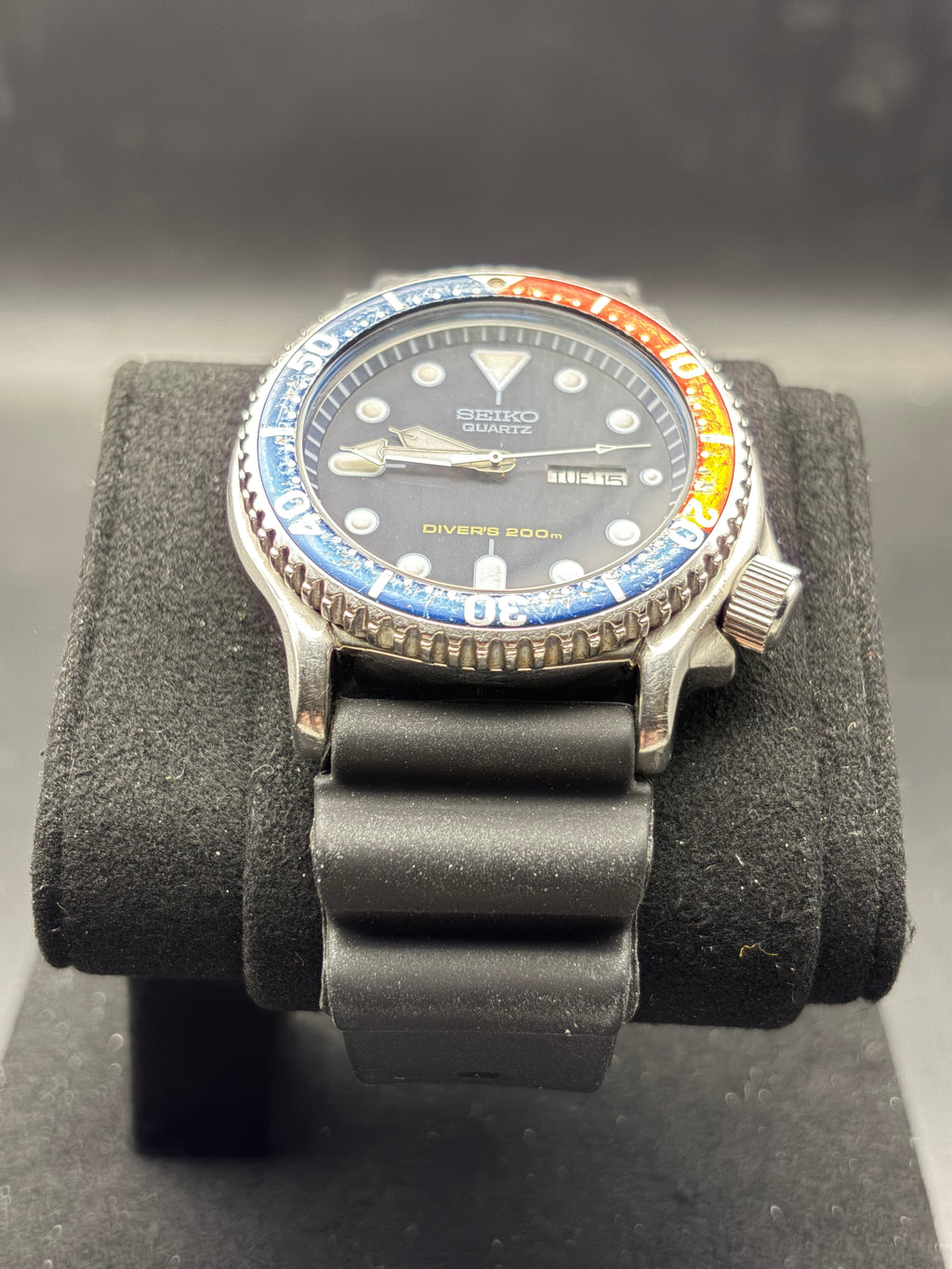 Vintage Seiko 7N36-7A08 Quartz Pepsi Scuba Diver 200m Day Date Watch