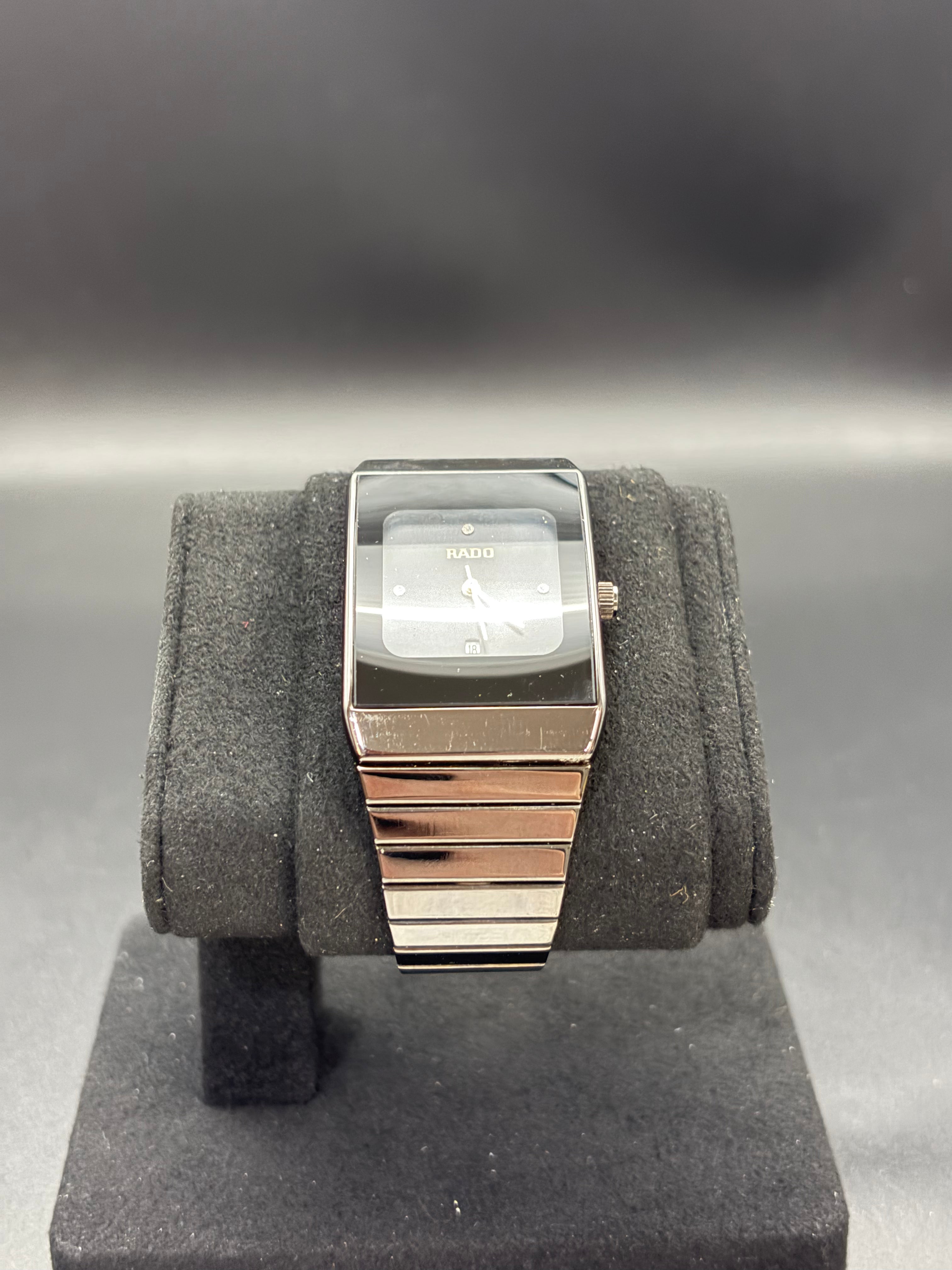 Vintage Rado 601.2816.3 Black Dial Stone Swiss Watch Integrated Bracelet